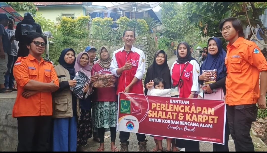 Pemuda Muslimin Indonesia Salurkan Peralatan Salat Bagi Penyintas Bencana Di Sumatera Barat